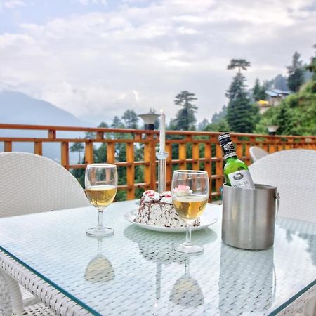 The Holiday Villa Resorts & Spa Маналі Екстер'єр фото