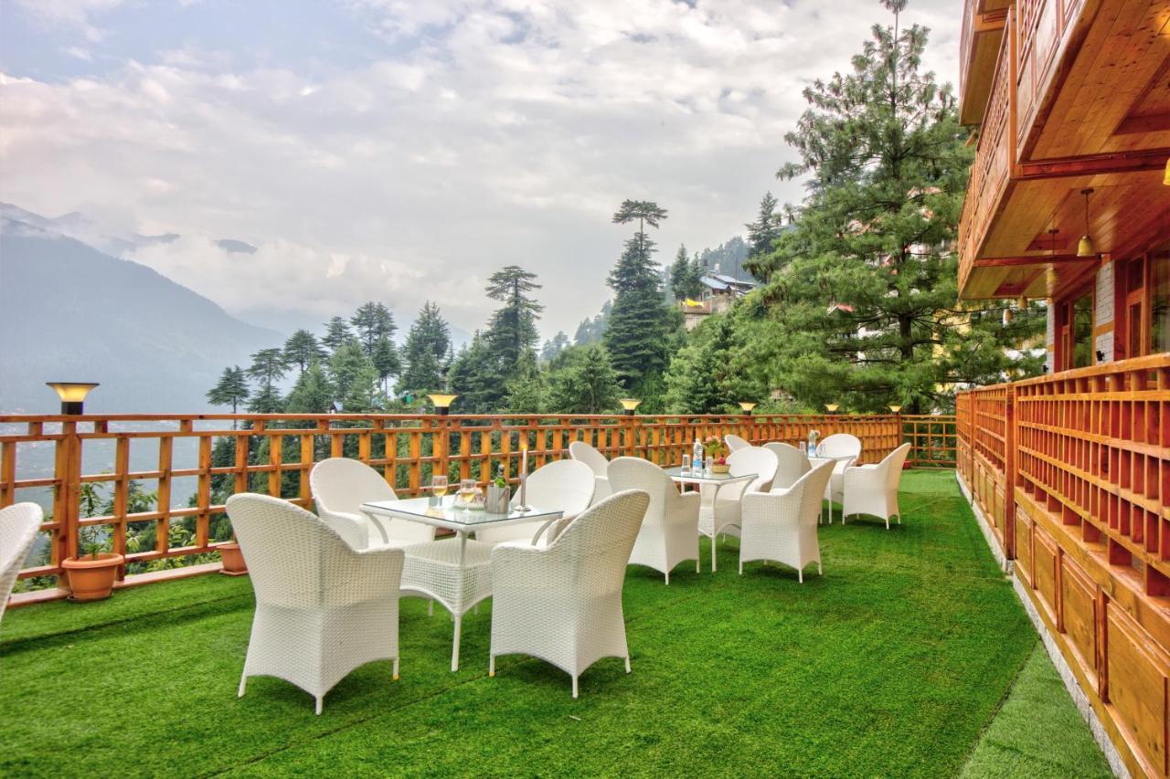 The Holiday Villa Resorts & Spa Маналі Екстер'єр фото